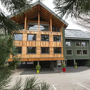 *** Hotel Les De La Maison Rouge Francia